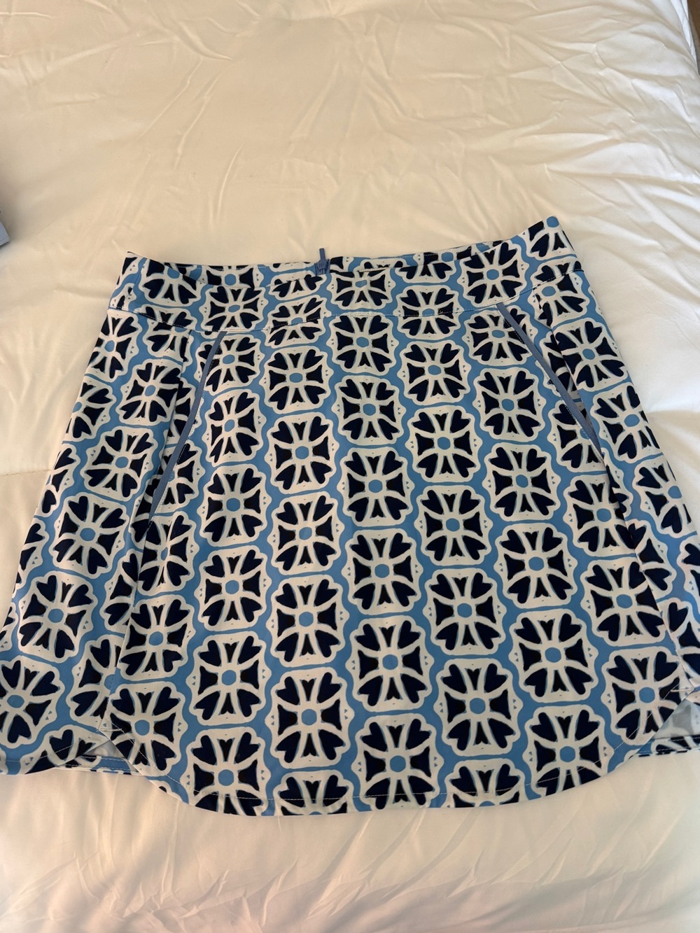 Vineyard Vines Blue and Navy Geometric Golf Skirt